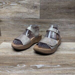 Viionic Raz Gold Orthotic Wedge Platform Sandals Women's Size 6